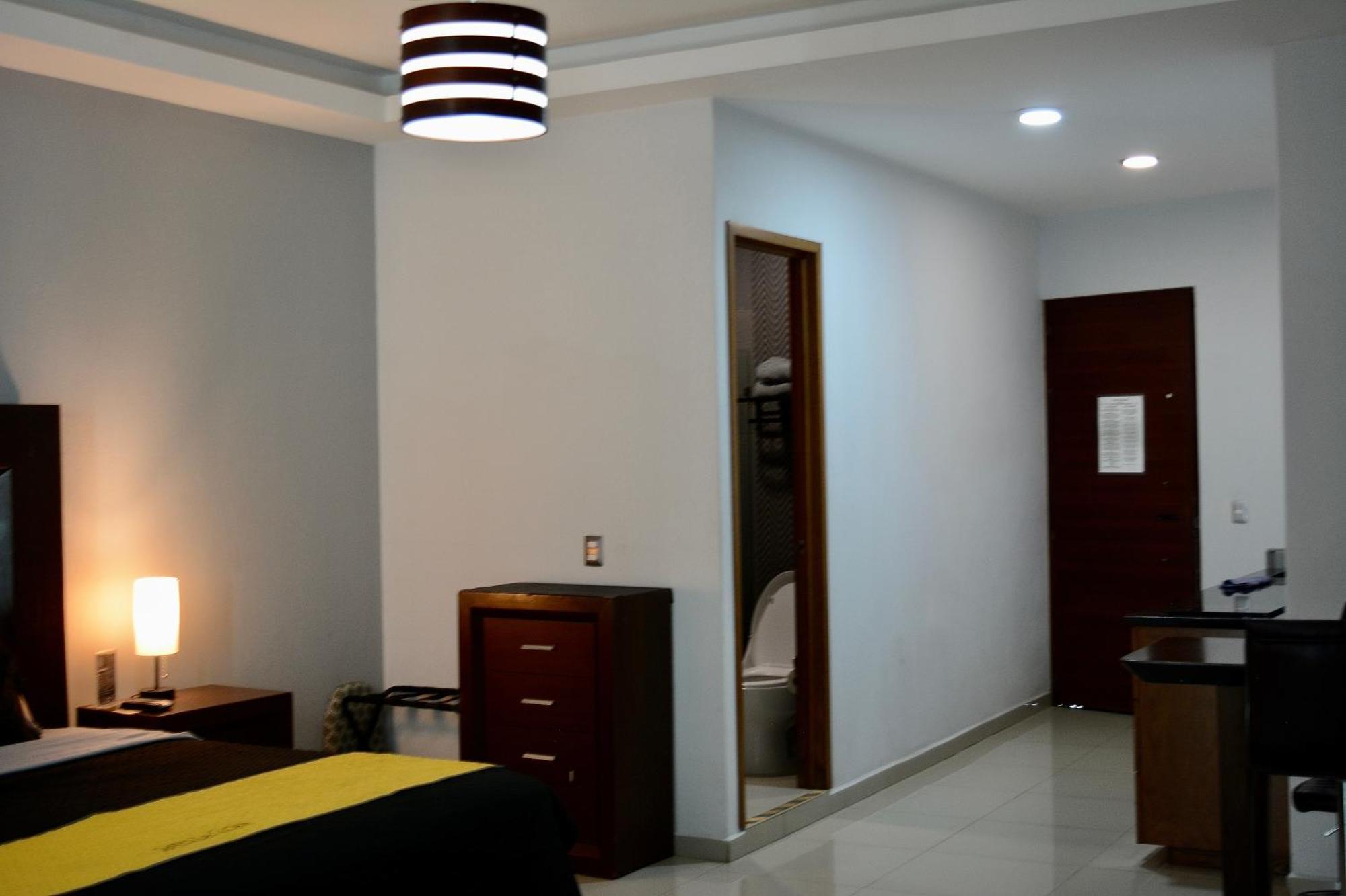 Suites La Gloria Alojamiento Independiente Tepatitlán de Morelos Exterior foto